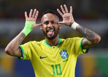 Neymar overwhelmed with joy as Ancelotti names former Barcelona star in World Cup squad