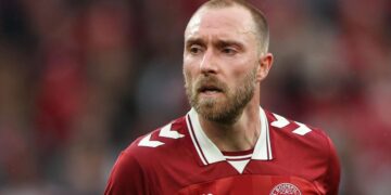Breaking! Christian Eriksen collapses on pitch