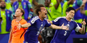 Japan squeeze point out of Oranje in Group F curtain-raiser