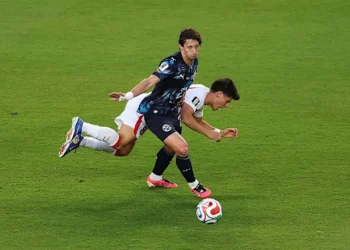 Galarza Steals the Spotlight After Referee Watch Incident in Paraguay’s Win Over Turkey