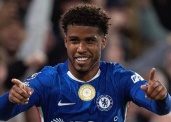 Manchester United agree £50m deal for Andrey Santos