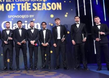 Femi Azeez named in English Championship Team of the Year