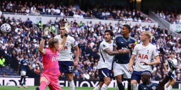 Newcastle stun Spurs as Liverpool, Bournemoth drop points