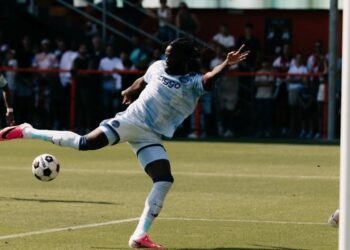 Arokodare marks Ajax debut with goal in Volendam win