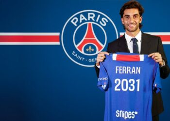 PSG Announce Signing of Ferran Torres