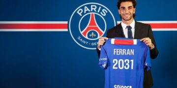 PSG Announce Signing of Ferran Torres