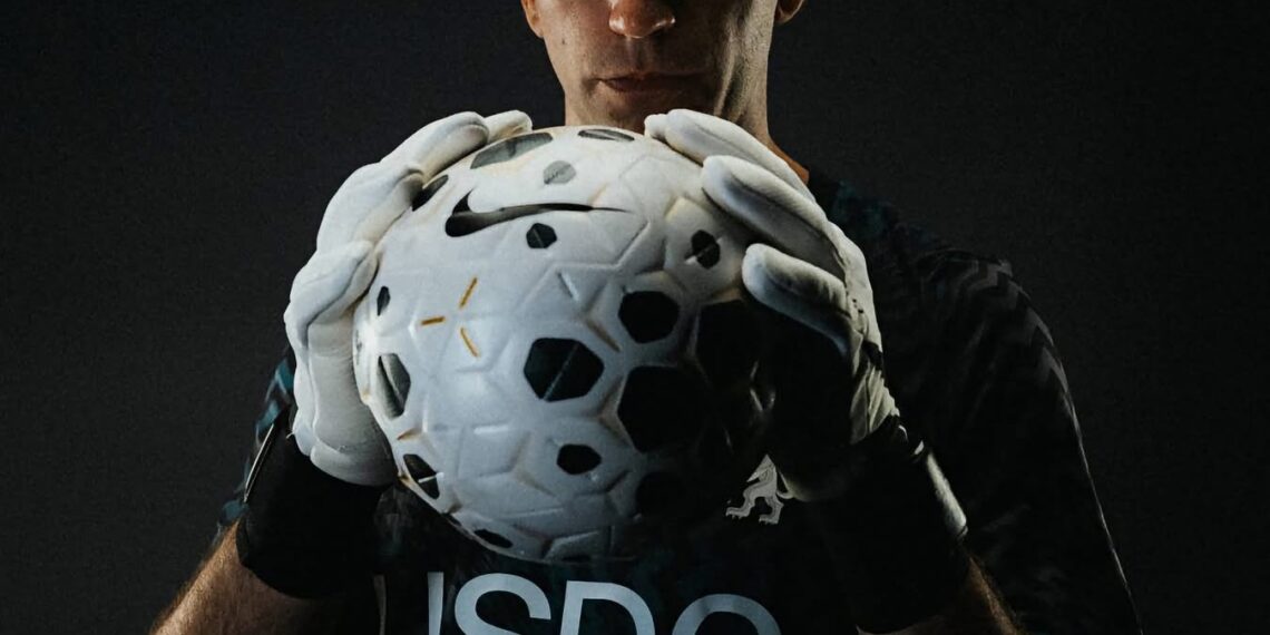 Chelsea Sign World Cup Winner Emiliano Martínez From Aston Villa